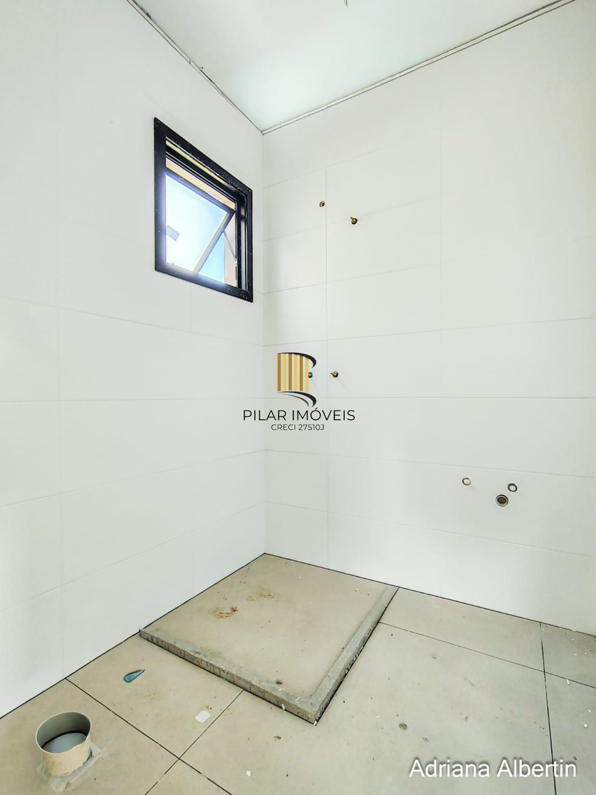 Casa térrea em condomínio fechado