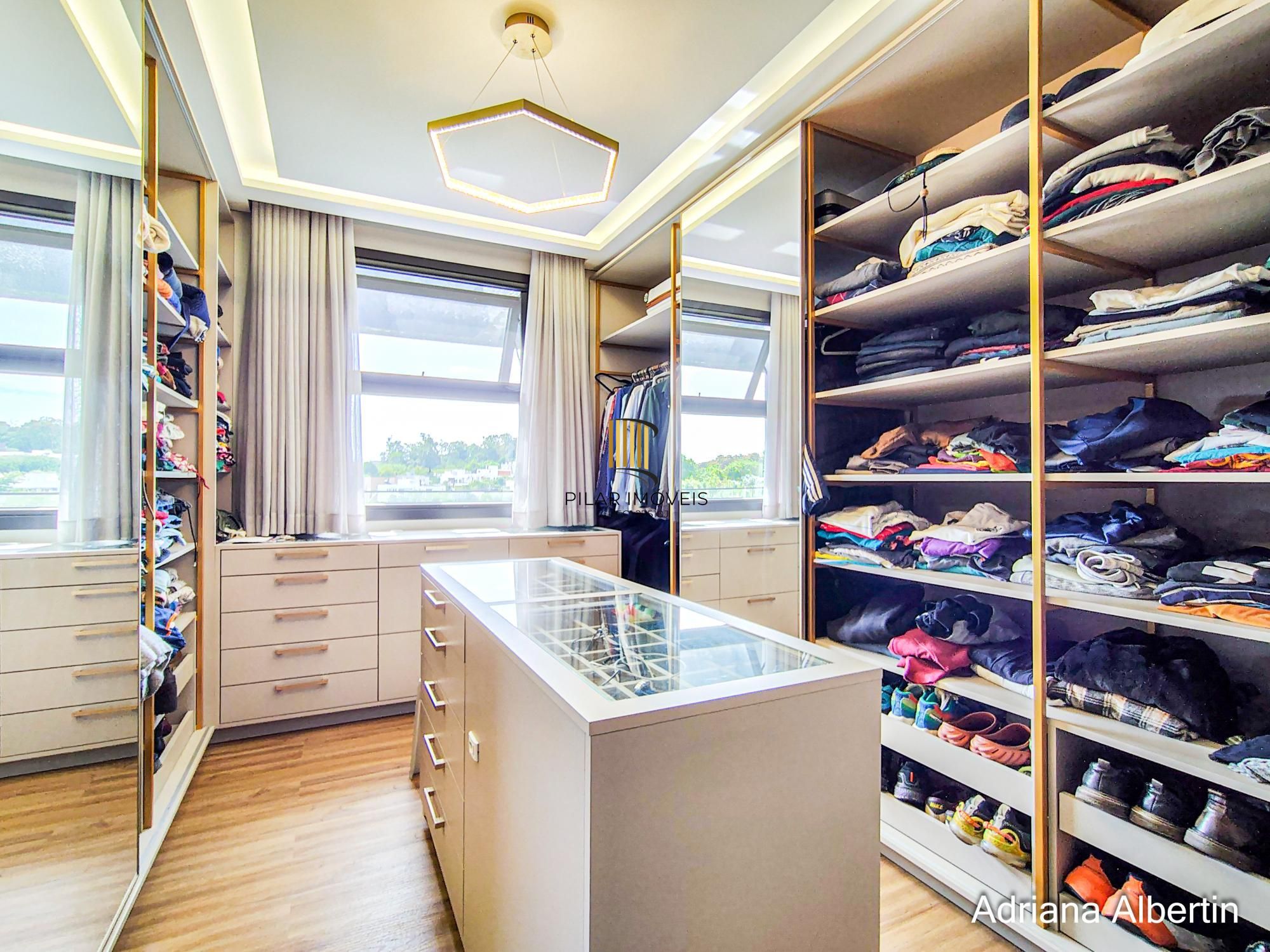 Residência Alto Padrão à Venda no Alphaville Porto Alegre – Toscana