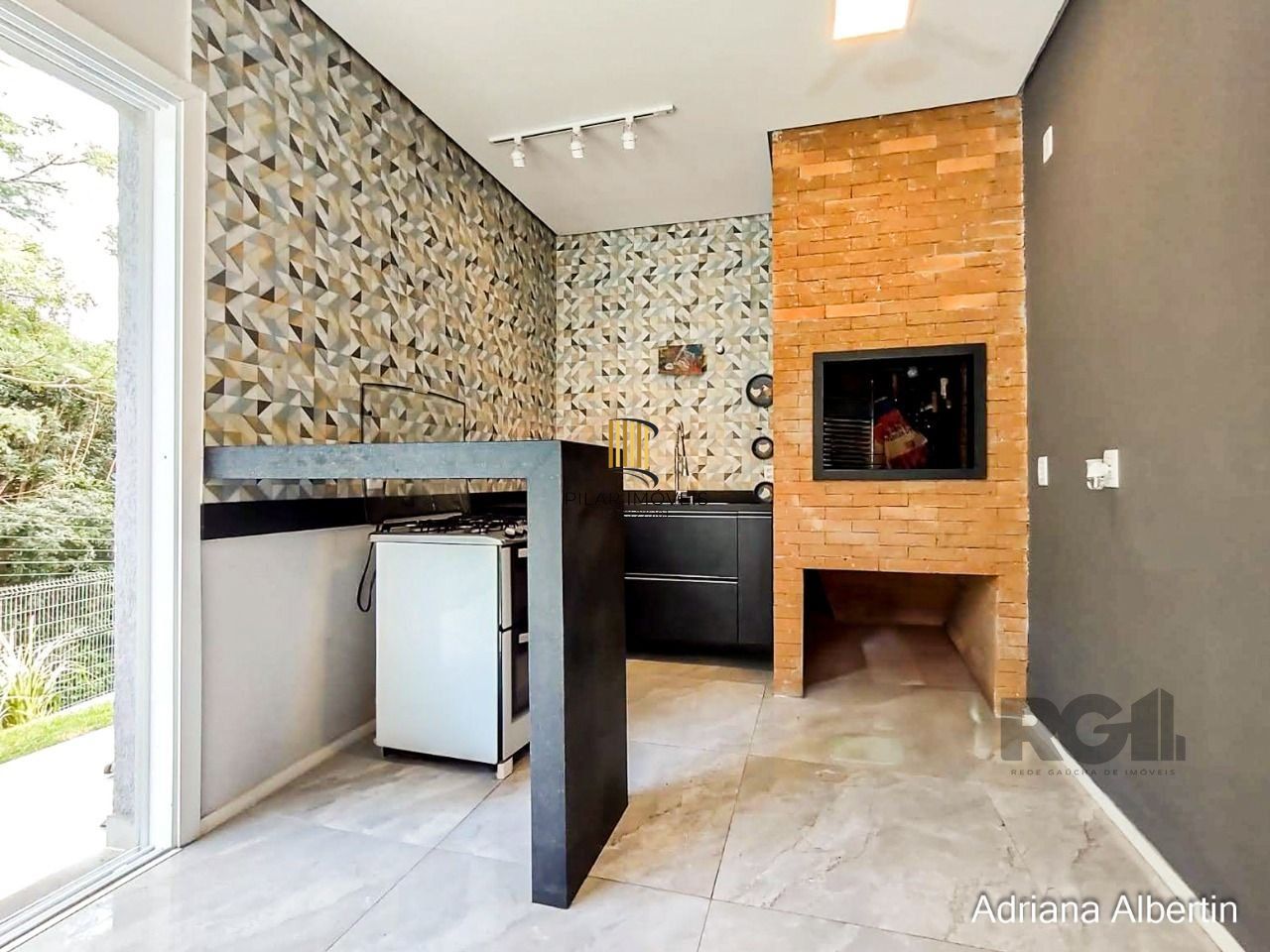 Casa de Condomínio 3 dormitórios no bairro Alphaville