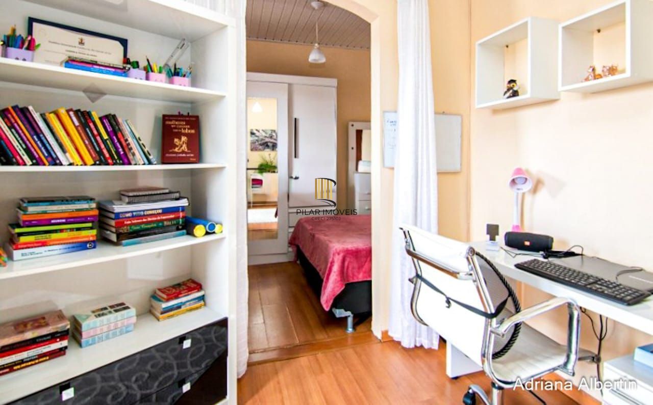 **Maravilhosa Casa Residencial no Partenon, Porto Alegre, Rio Grande do Sul!**