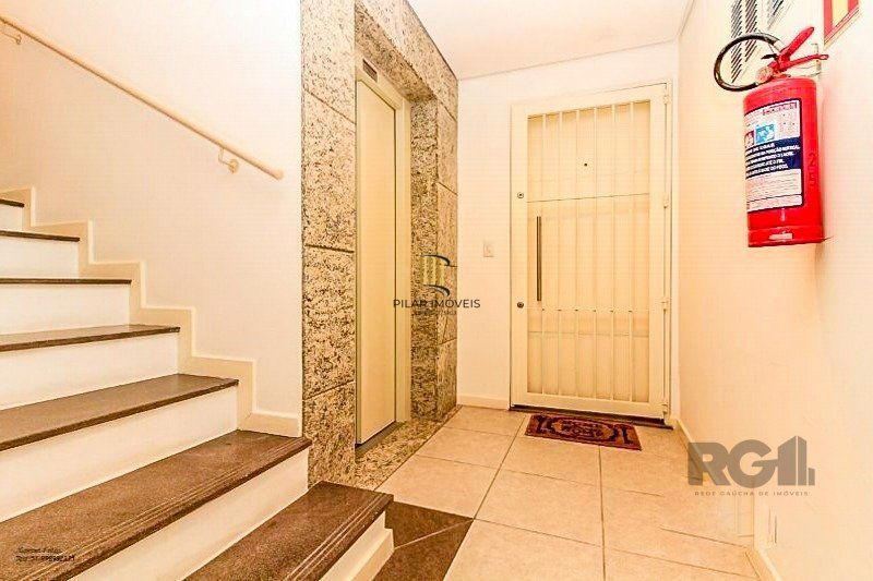 Ótimo apartamento com 2 dorm, 1 suite