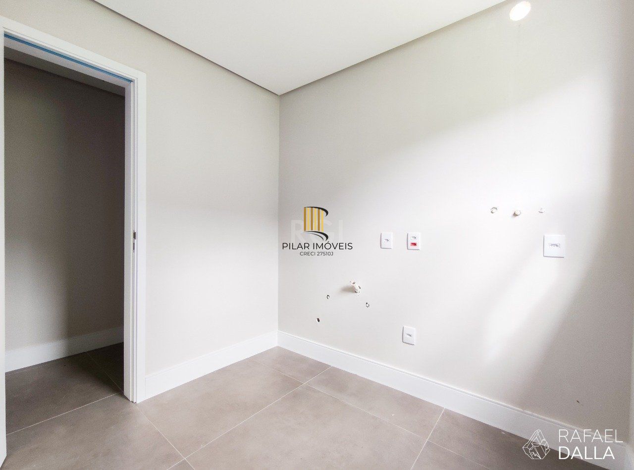 Casa Condominio para Venda - 357m², 4 dormitórios, sendo 4 suites, 4 vagas - Alphaville