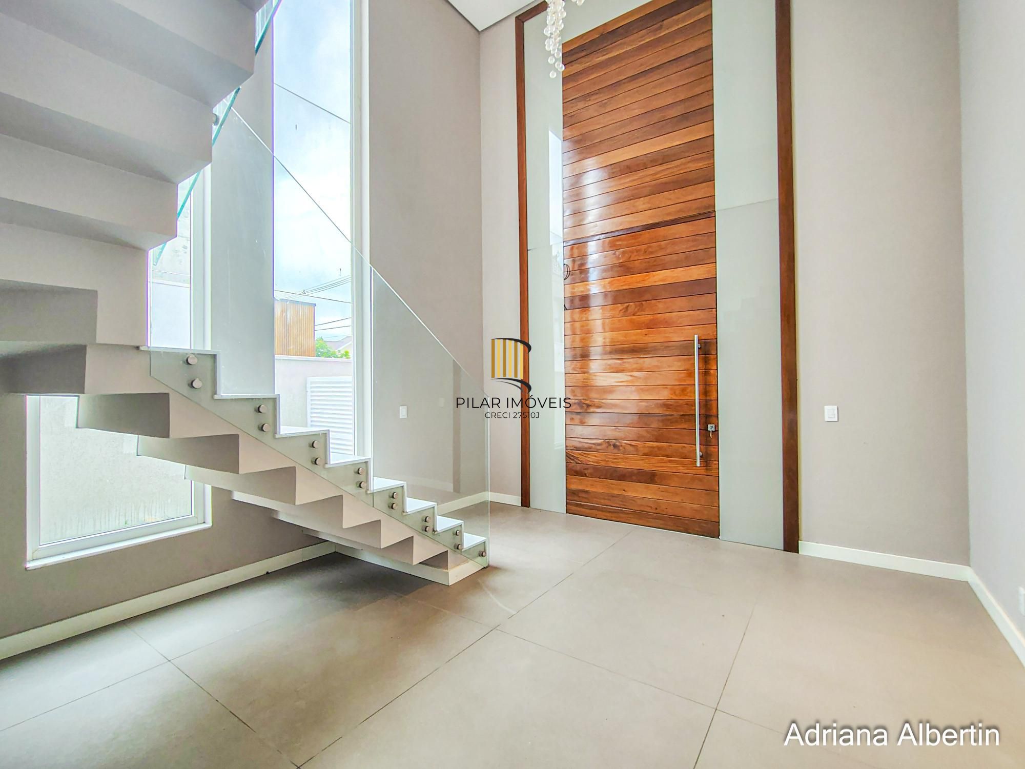 Casa com 400m² e 4 suítes