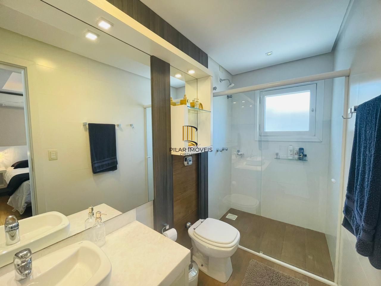 Casa de Condomínio 5 dormitórios no bairro Maristela