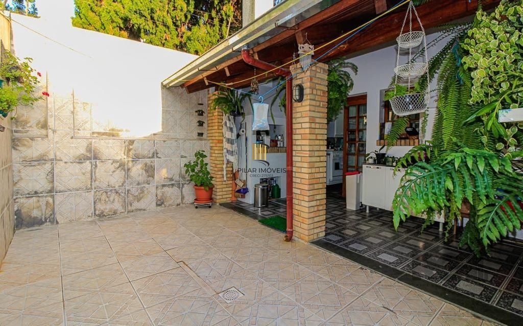 Casa 3 dormitórios no bairro Tristeza