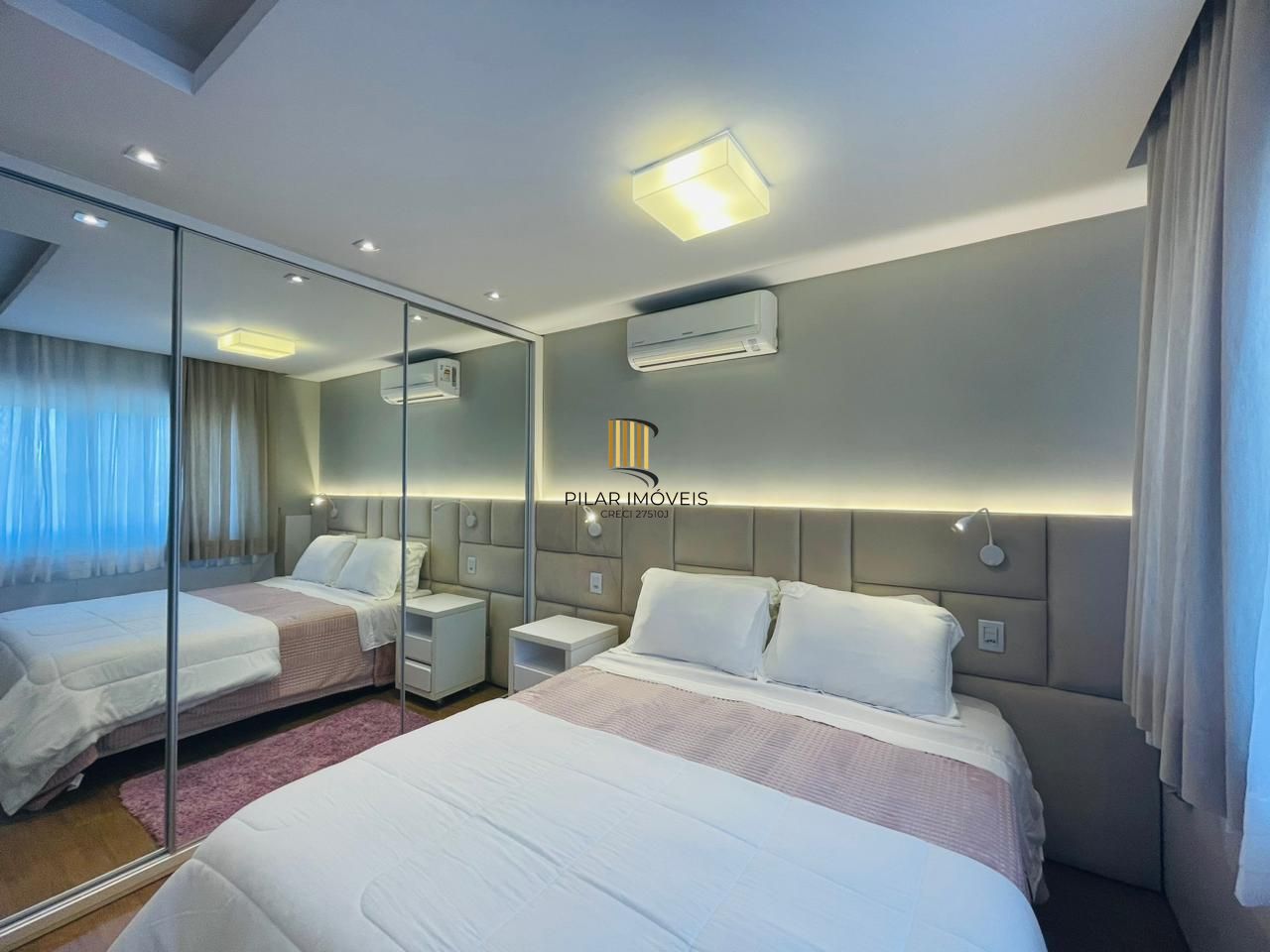 Casa de Condomínio 5 dormitórios no bairro Maristela