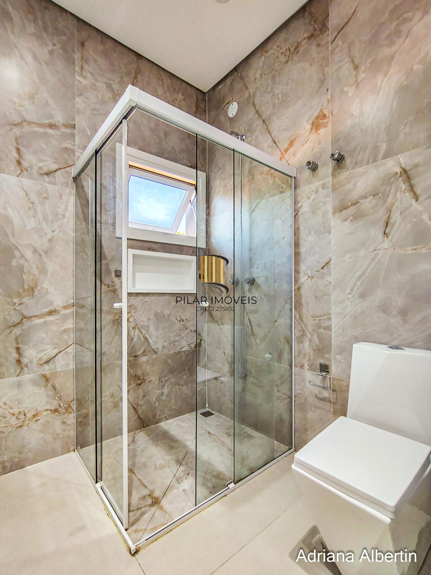 Casa de Condomínio 3 dormitórios no bairro Alphaville