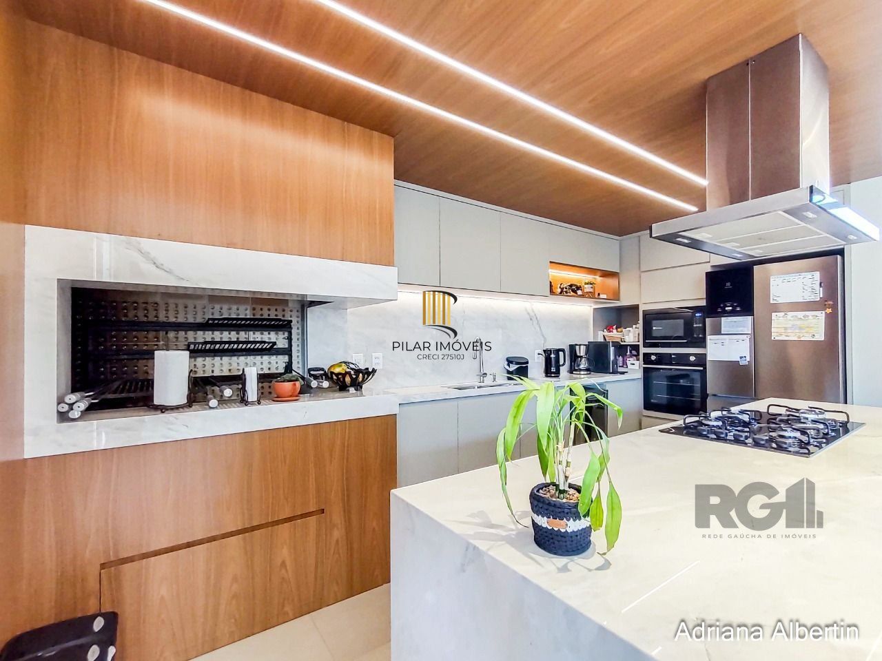 Casa Condominio para Venda - 287.21m², 3 dormitórios, sendo 3 suites, 2 vagas - Alphaville