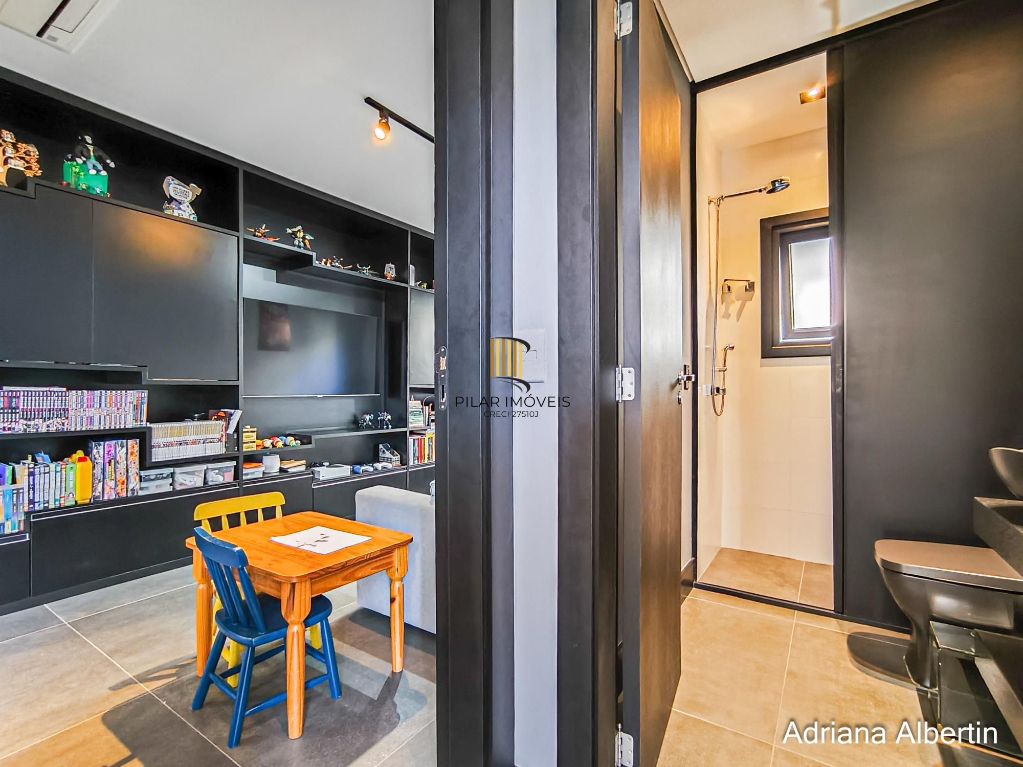 Casa de Condomínio 3 dormitórios no bairro Alphaville