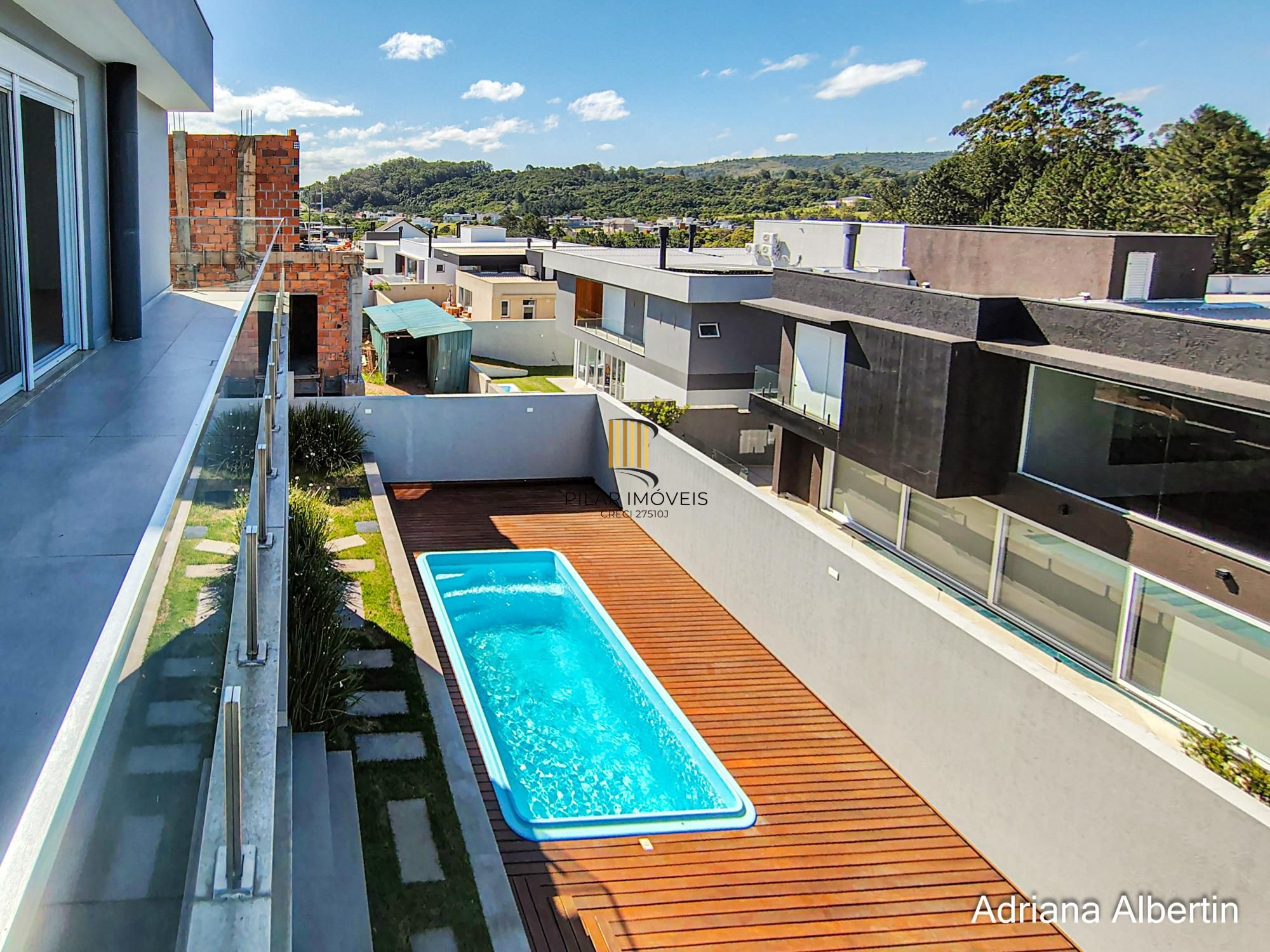 Casa Condominio para Venda - 292m², 4 dormitórios, sendo 4 suites, 2 vagas - Alphaville