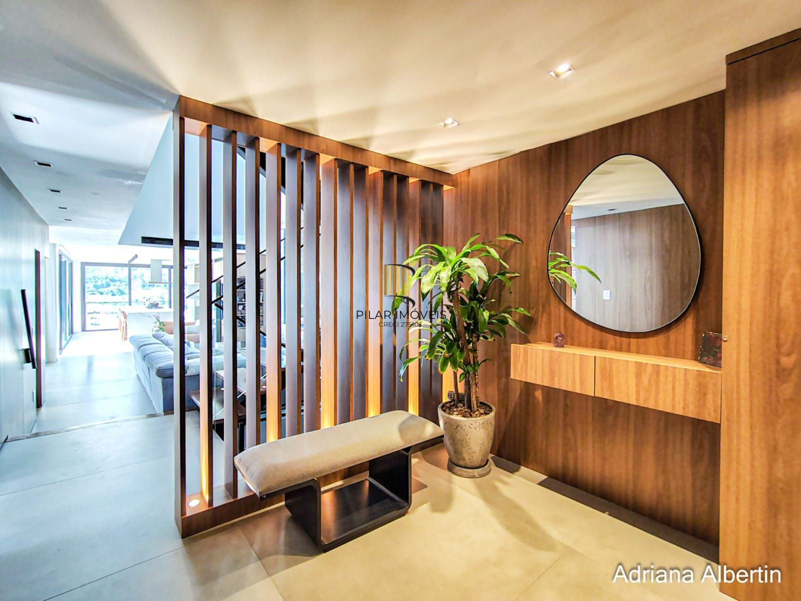 Casa com 4 suítes e escritório - Alphaville Porto Alegre