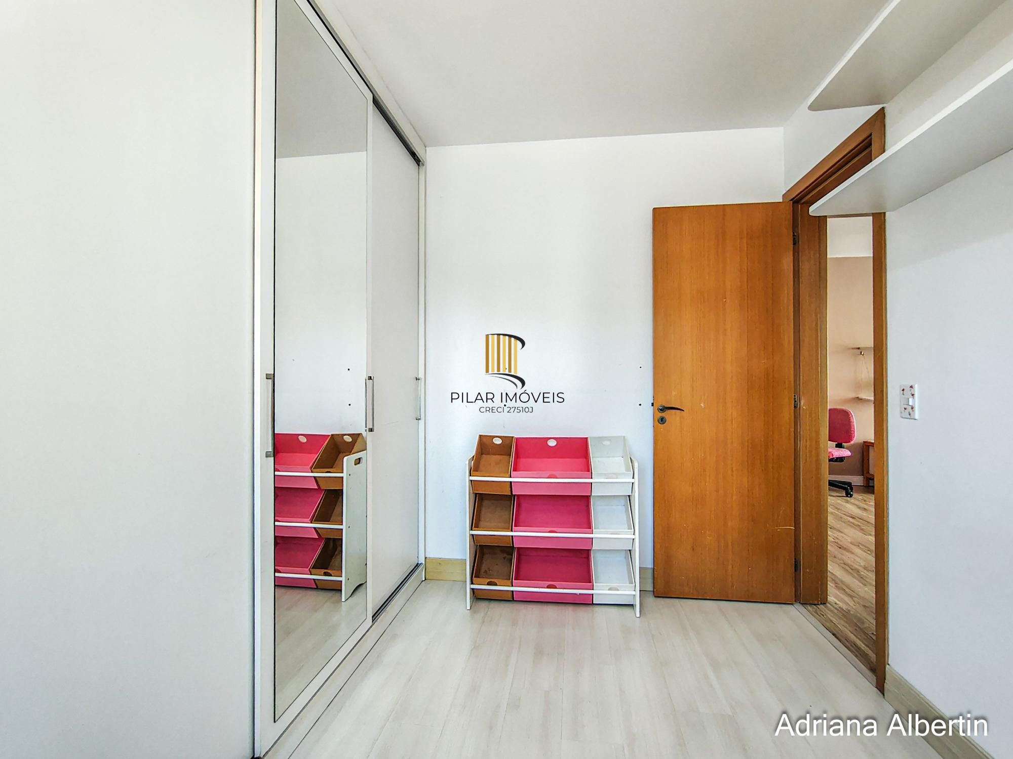 Apartamento ensolarado na Rua Luis Luz com ótima localização!