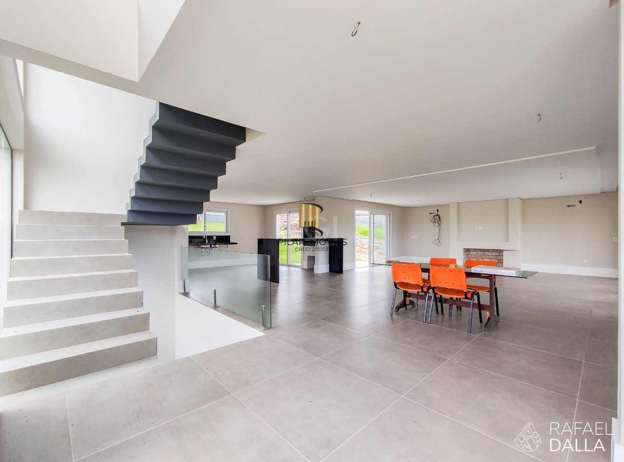 Casa Condominio para Venda - 357m², 4 dormitórios, sendo 4 suites, 4 vagas - Alphaville