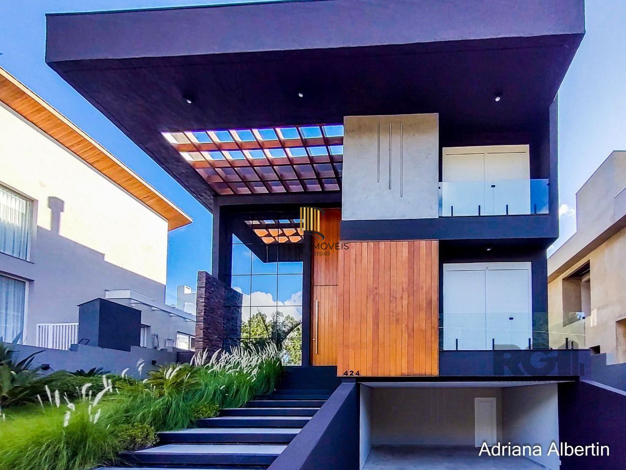 Casa Condominio para Venda - 266.44m², 4 dormitórios, sendo 4 suites, 2 vagas - Alphaville