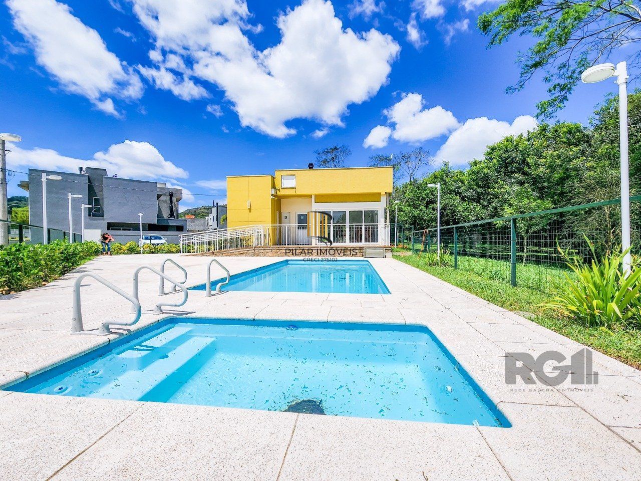 Casa Condominio 3 Dormitório(s) Bairro Campo Novo