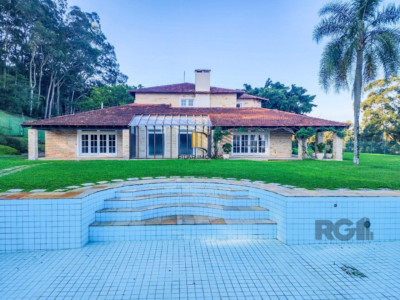 Casa de Fazenda com 1.318m² - Pilar Imóveis