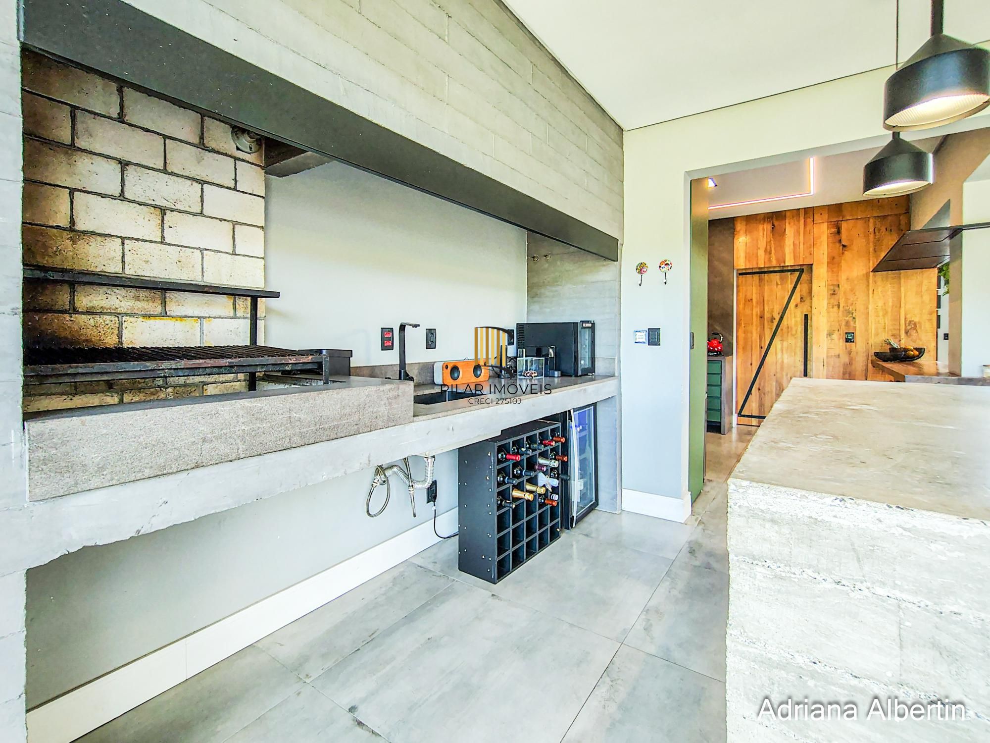 Casa em condomínio na Estrada das Três Meninas com 3 suítes