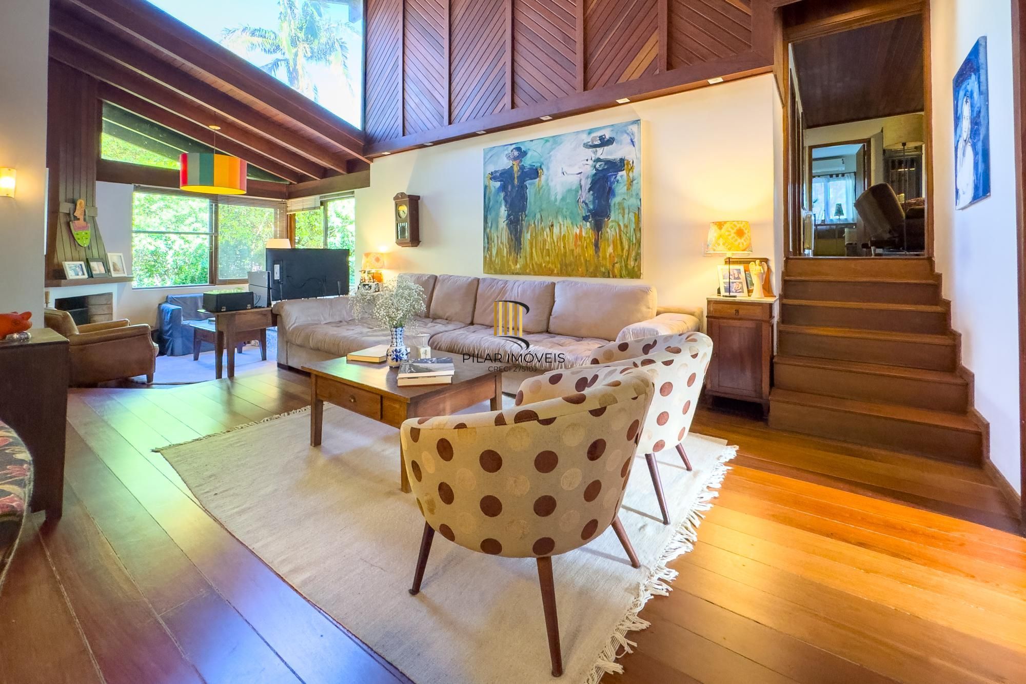 Casa no Parque Knorr com 3 dormitórios e piscina aquecida