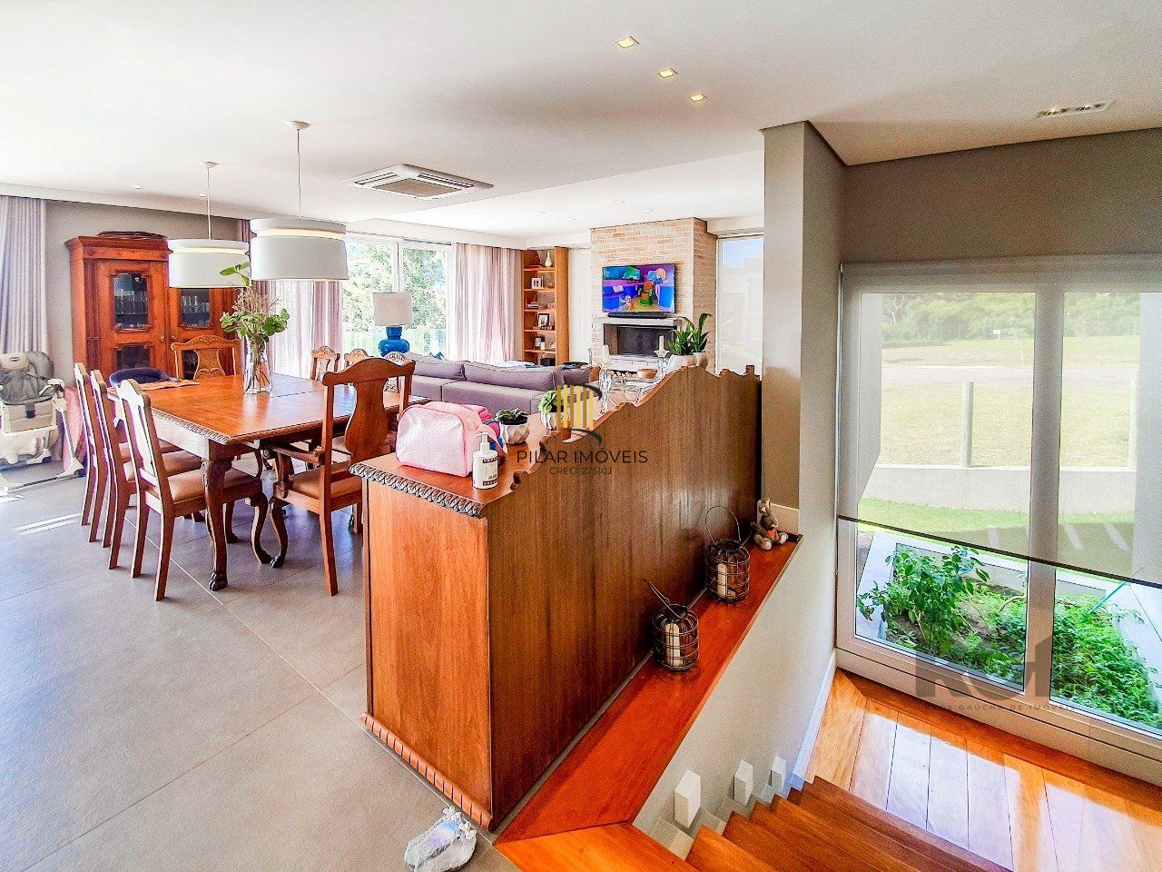 Casa Condominio para Venda - 293.86m², 3 dormitórios, sendo 3 suites, 2 vagas - Alphaville