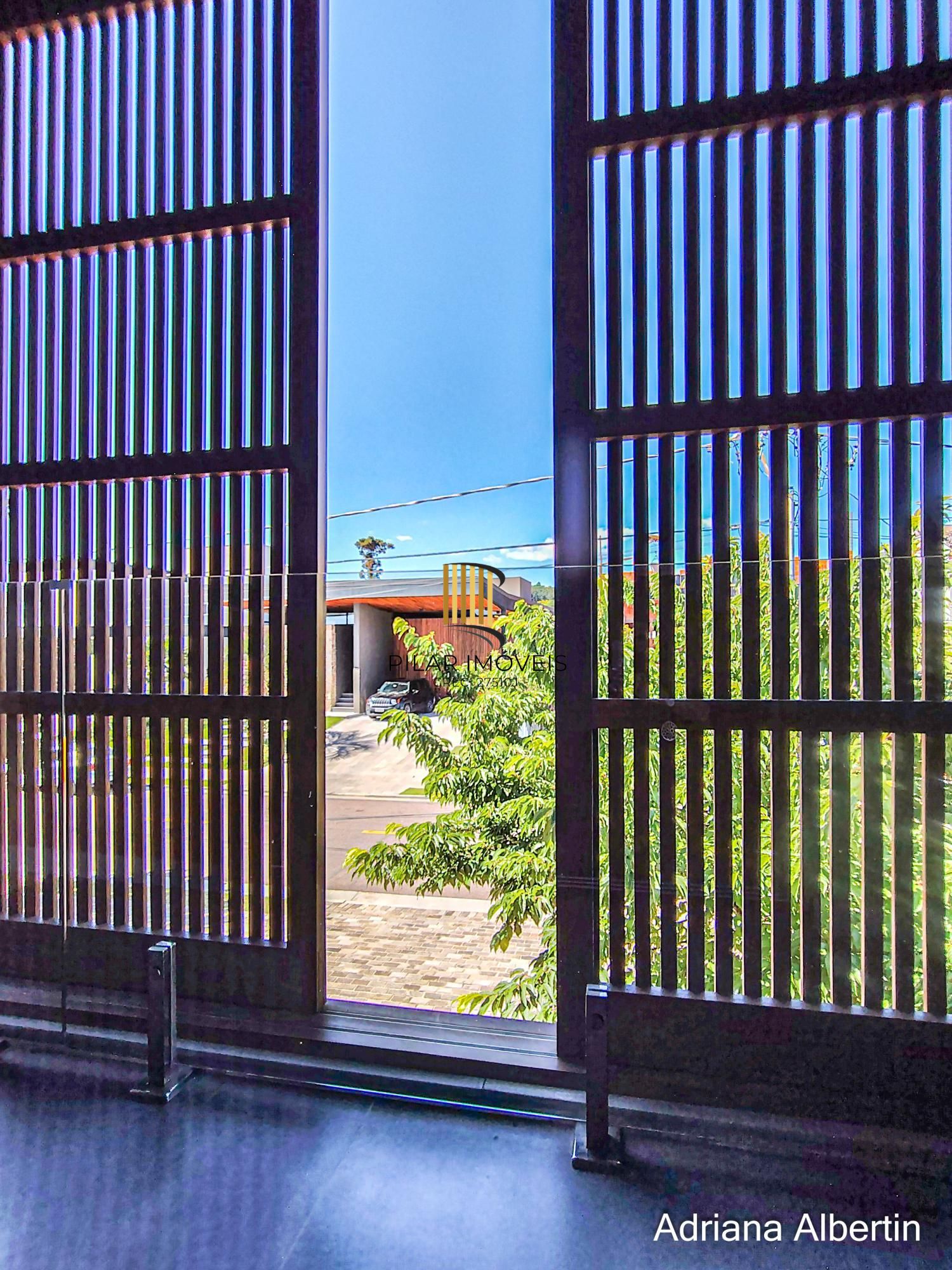 Casa de Condomínio 3 dormitórios no bairro Alphaville