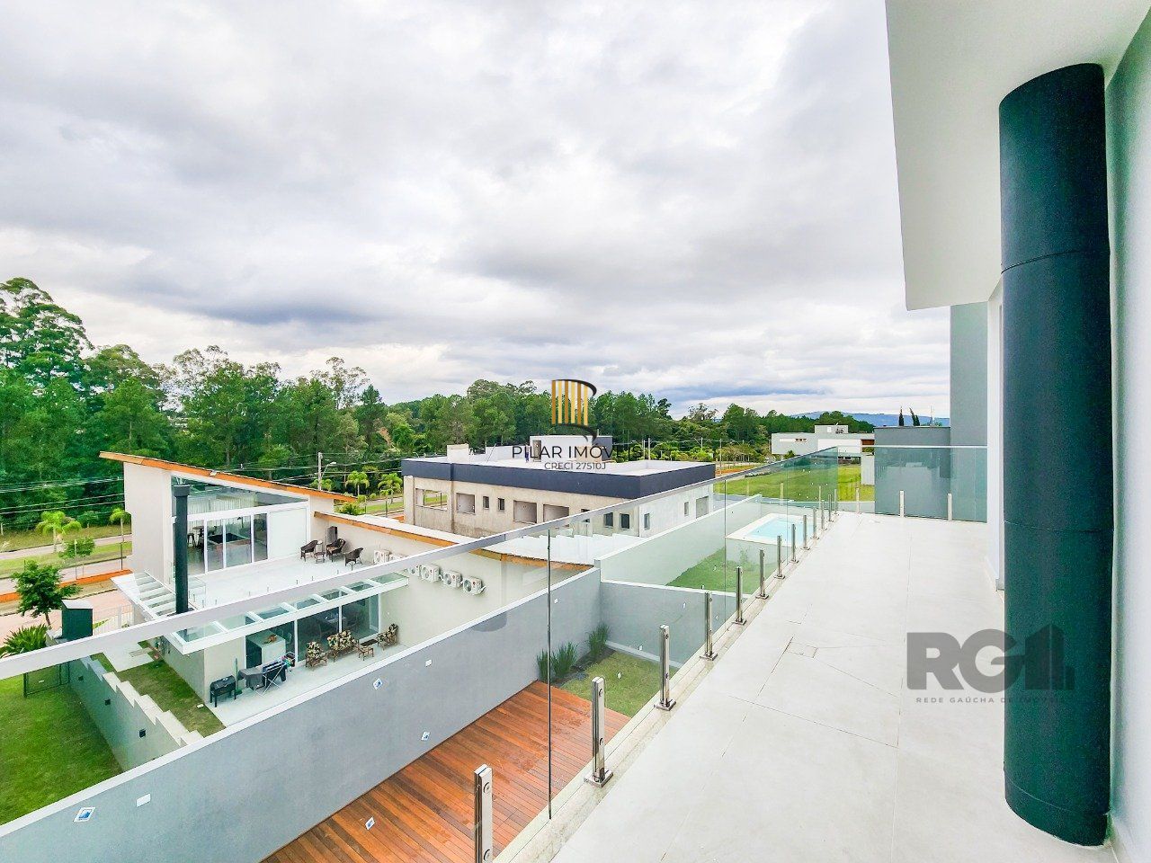 Casa Condominio para Venda - 292m², 4 dormitórios, sendo 4 suites, 2 vagas - Alphaville