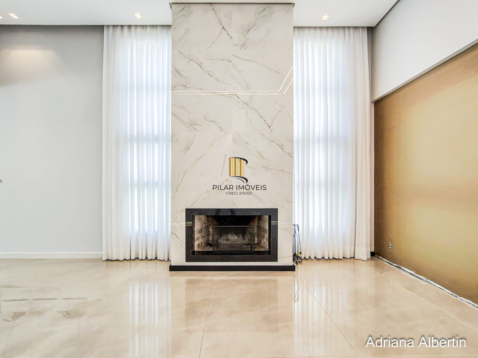 Casa 4 suites AlpahaVille PoA