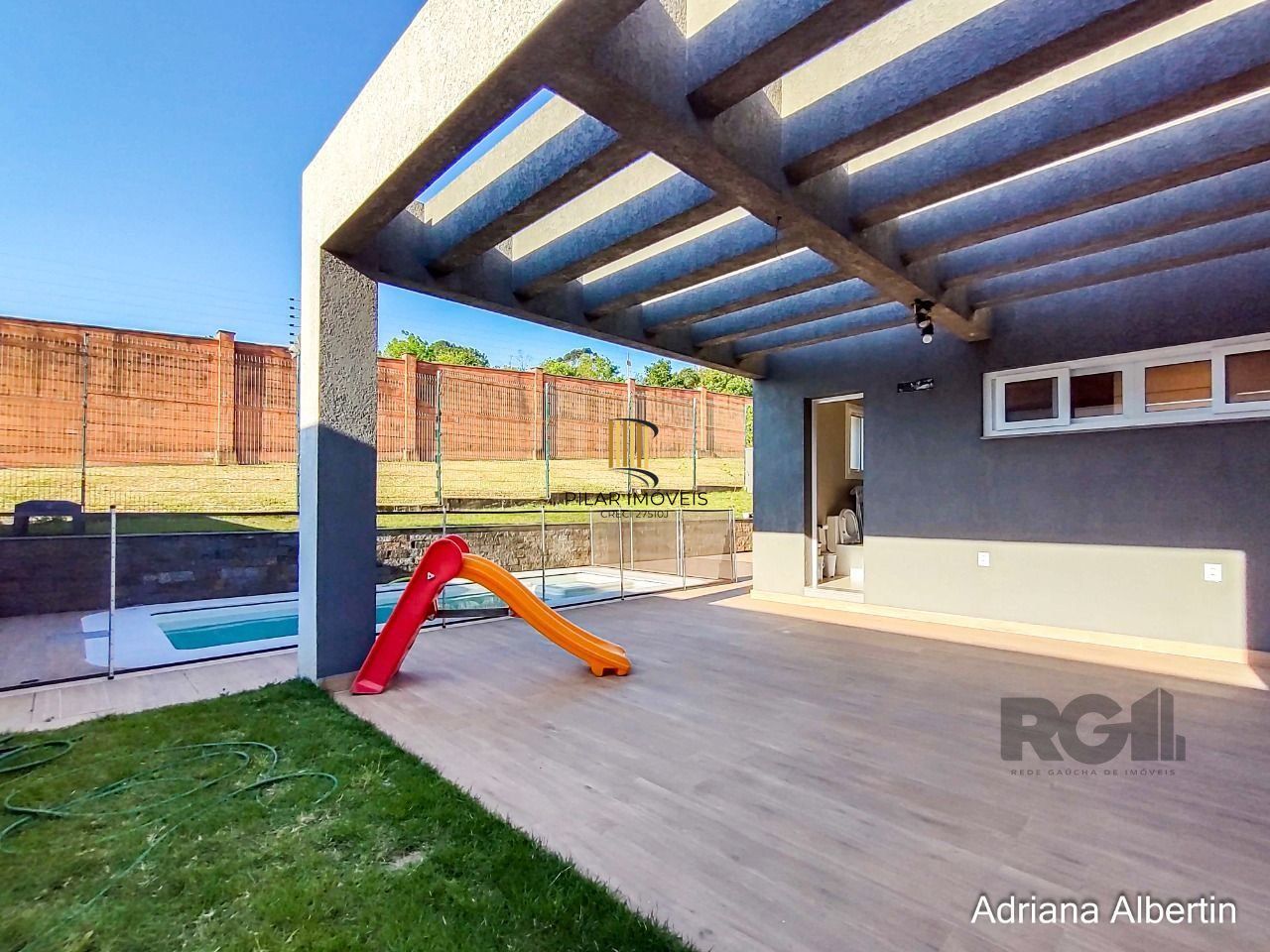 Casa Condominio para Venda - 287.21m², 3 dormitórios, sendo 3 suites, 2 vagas - Alphaville