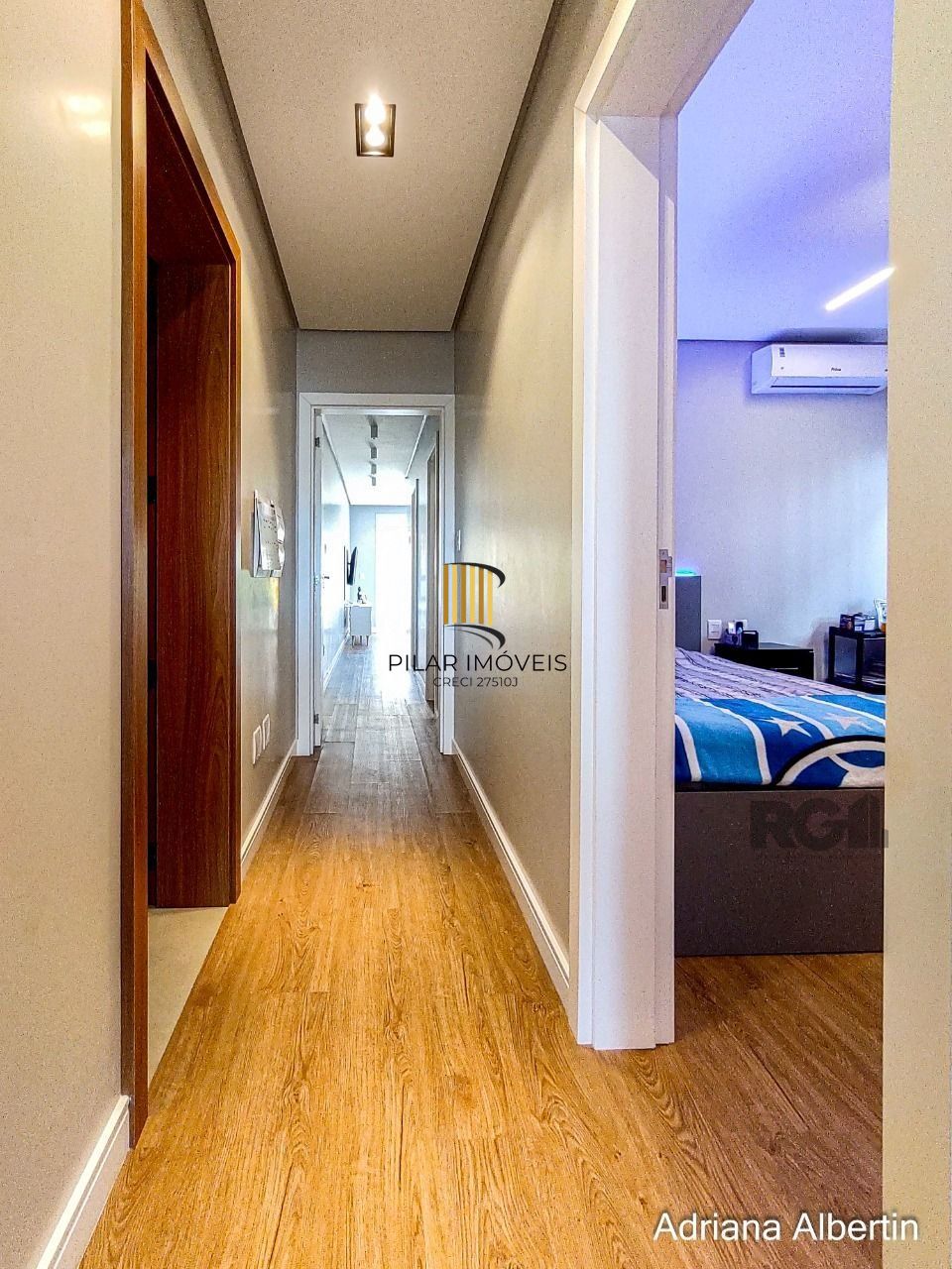 Casa Condominio para Venda - 287.21m², 3 dormitórios, sendo 3 suites, 2 vagas - Alphaville