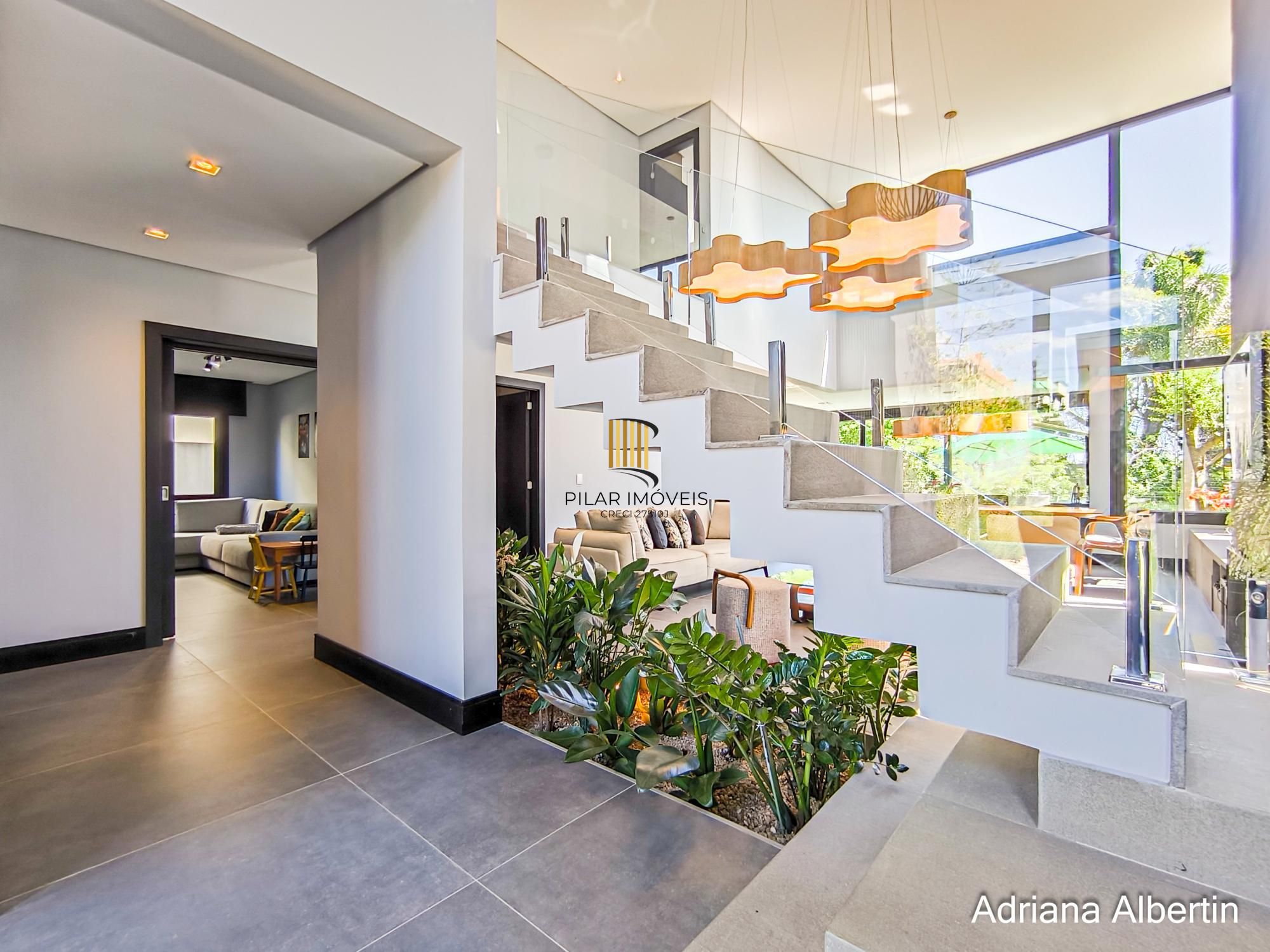 Casa de Condomínio 3 dormitórios no bairro Alphaville