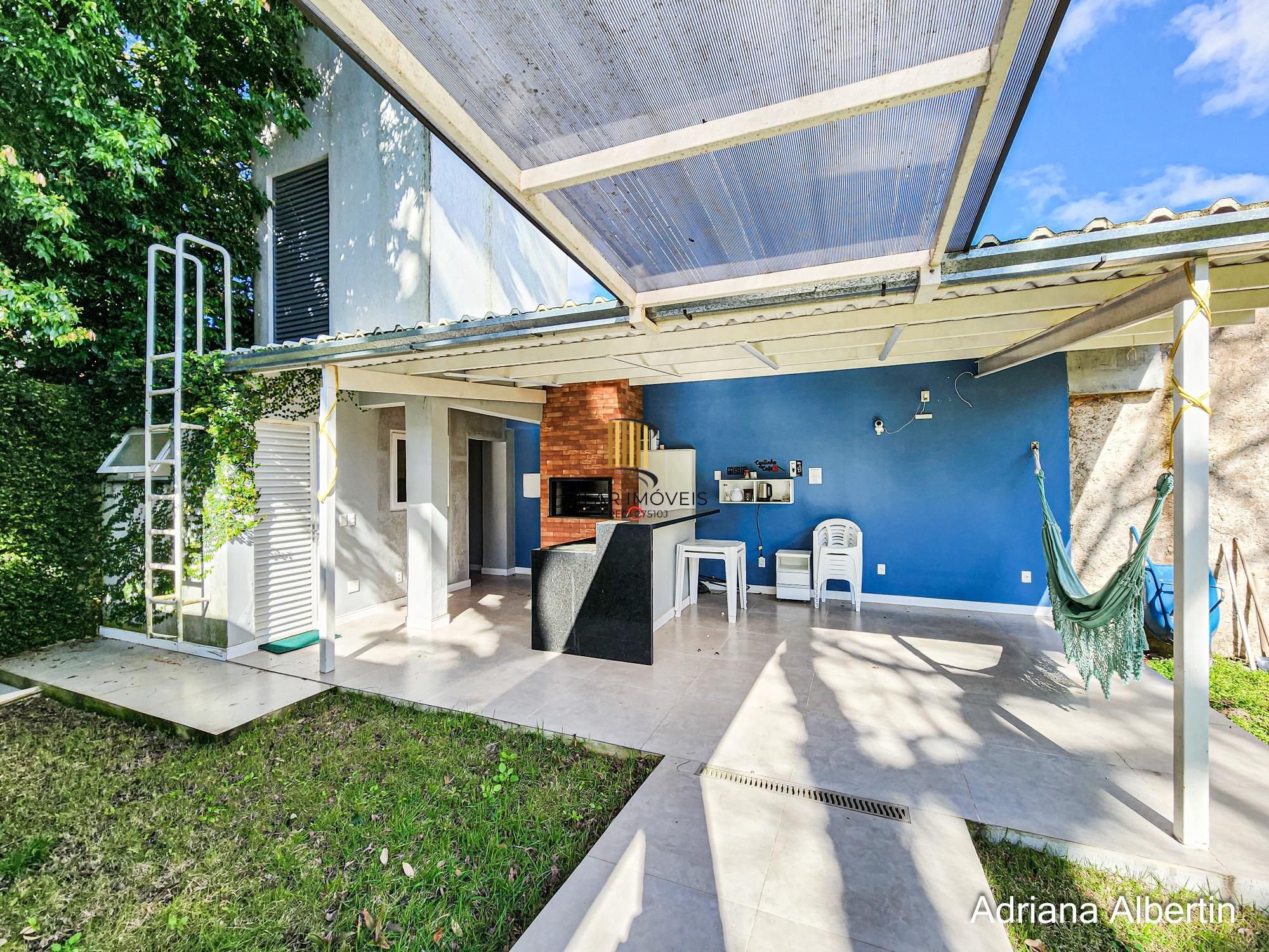 Casa térrea reformada com 5 suítes no Jardim Isabel, zona sul