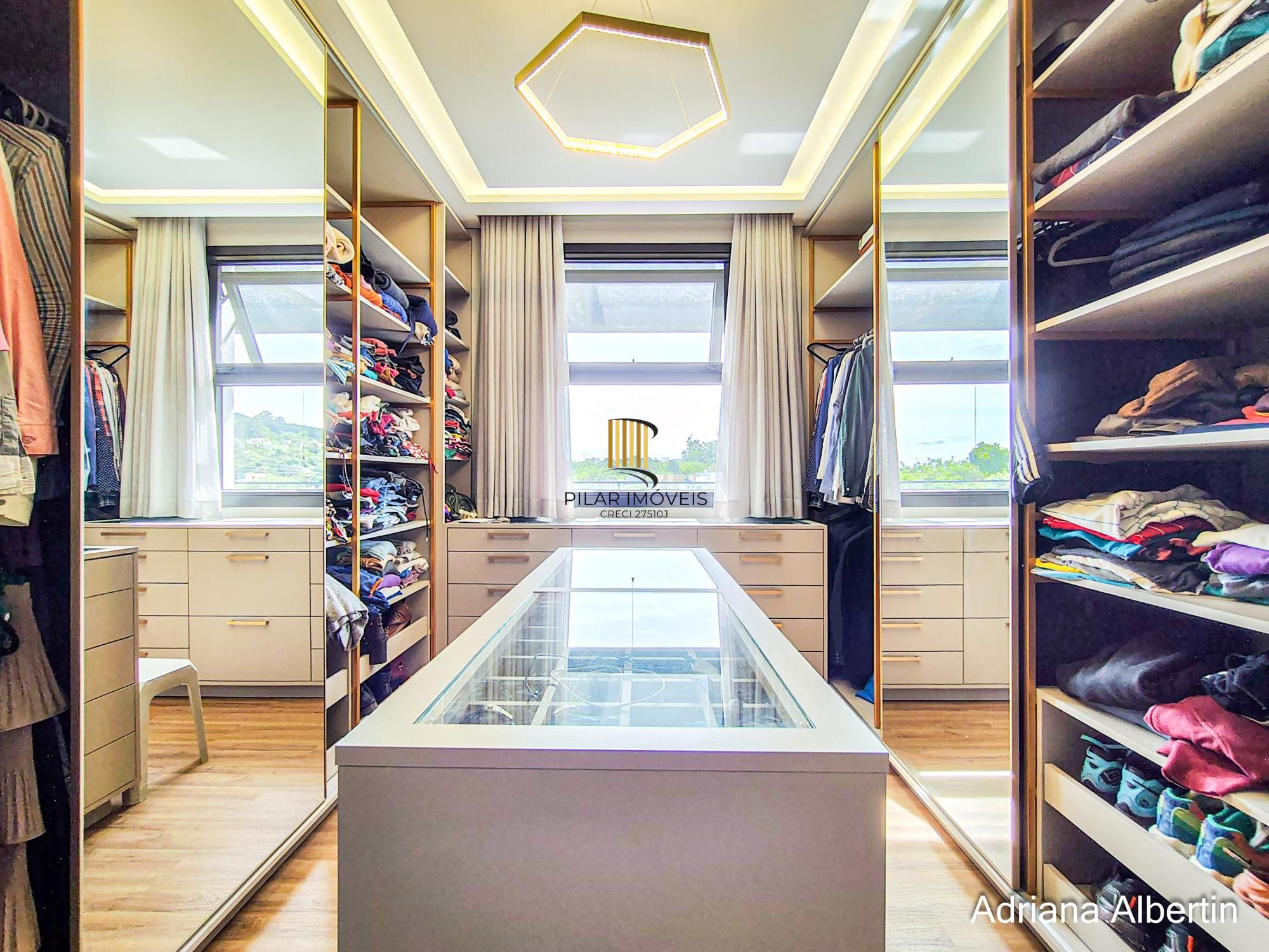 Residência Alto Padrão à Venda no Alphaville Porto Alegre – Toscana