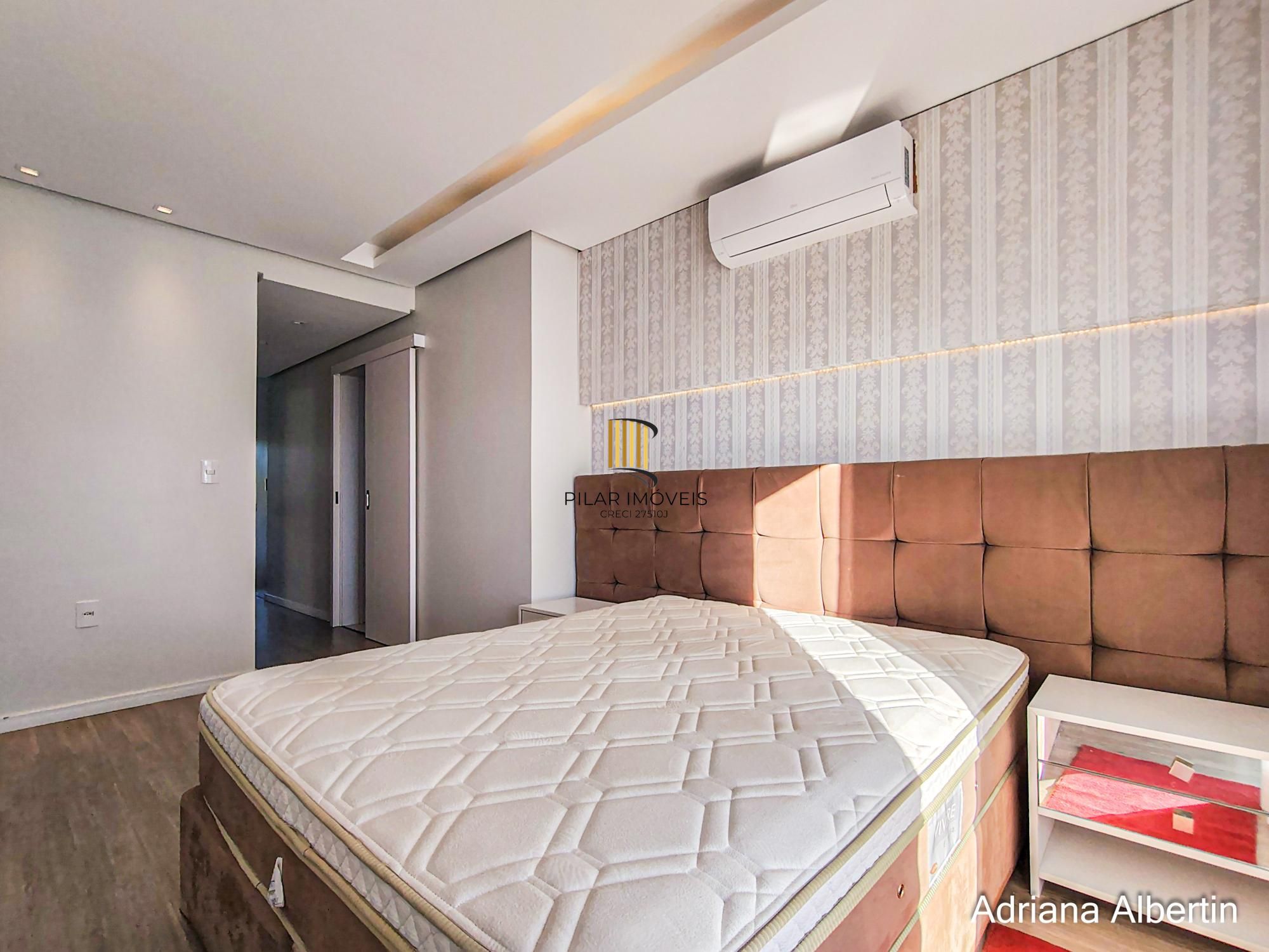 ALPHAVILLE PORTO ALEGRE | CASA COM FUNDOS PARA APP E ÁREA EXTERNA COMPLETA