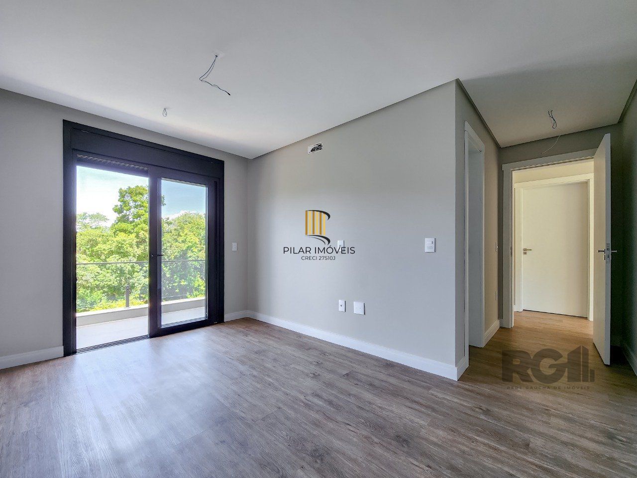 Casa Condominio para Venda - 349m², 3 dormitórios, sendo 3 suites, 2 vagas - Alphaville