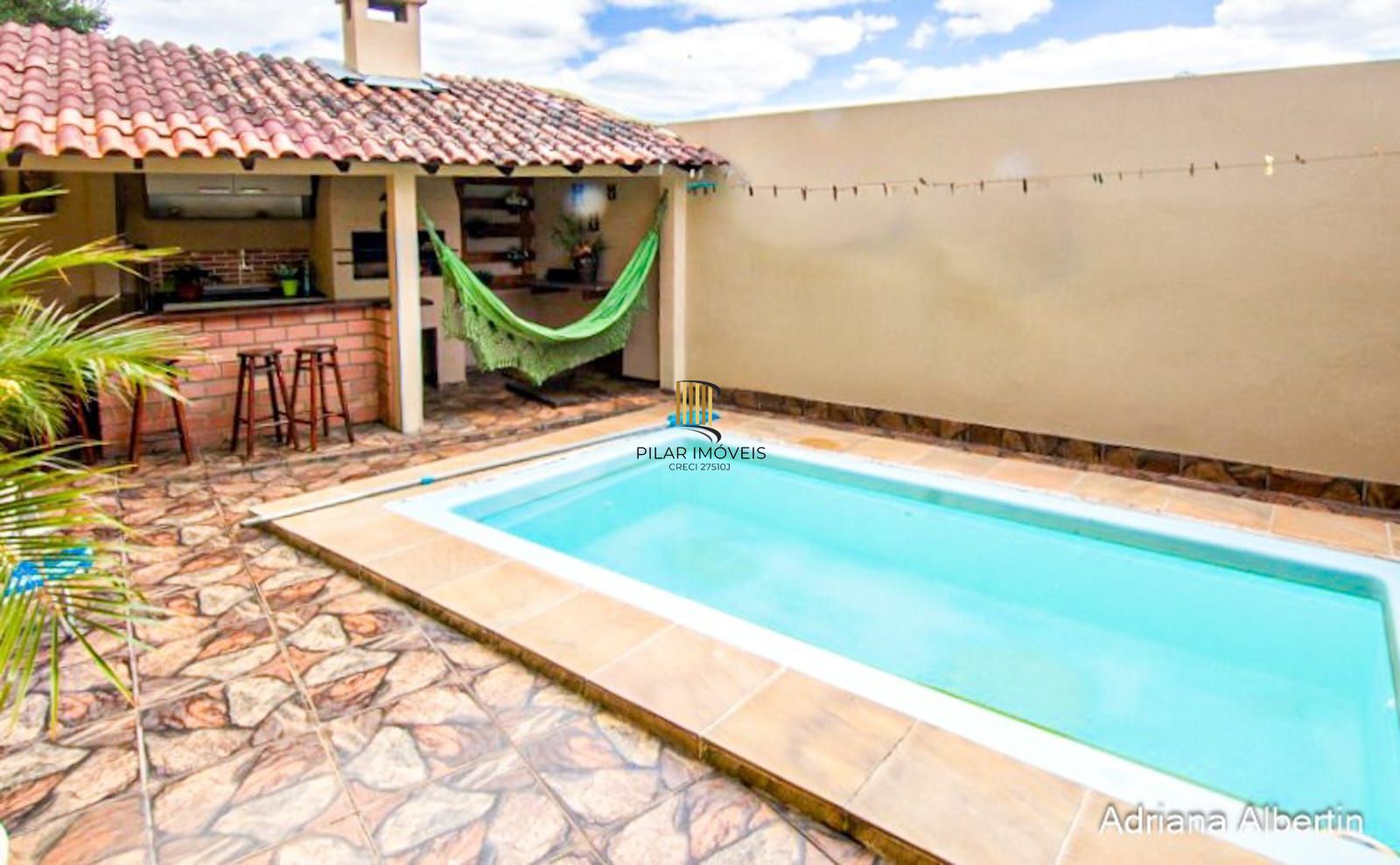 **Maravilhosa Casa Residencial no Partenon, Porto Alegre, Rio Grande do Sul!**