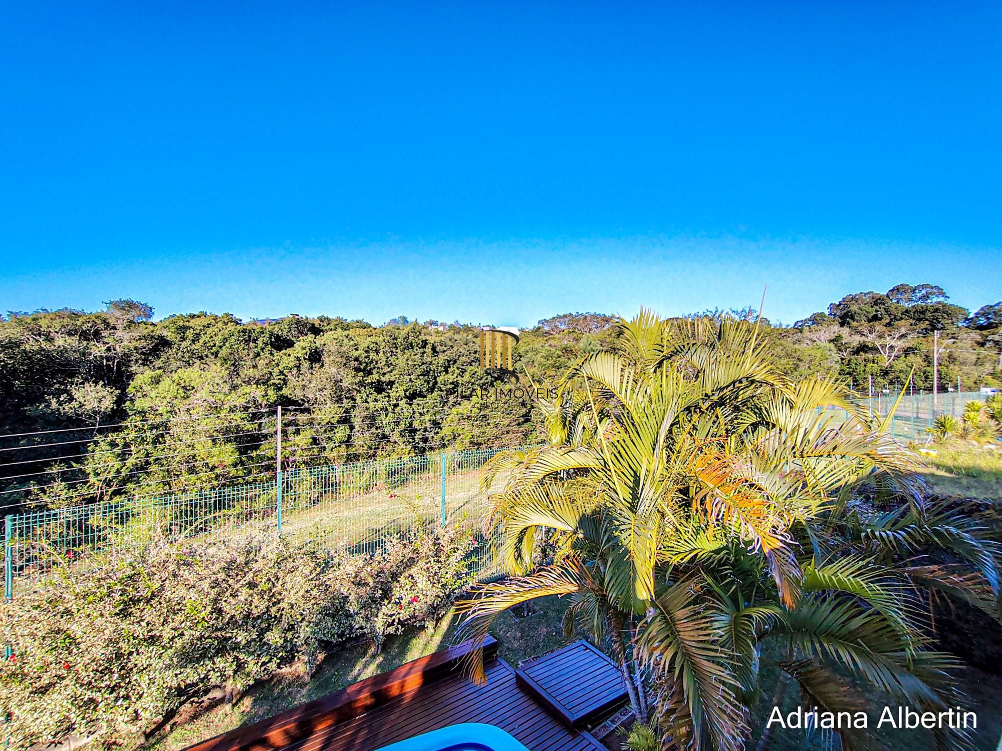 ALPHAVILLE PORTO ALEGRE | CASA COM FUNDOS PARA APP E ÁREA EXTERNA COMPLETA