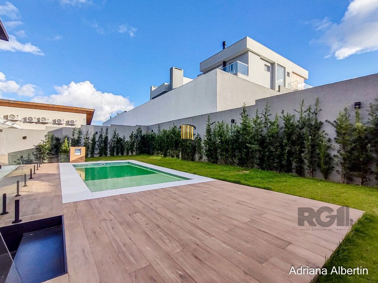 Casa Condominio para Venda - 266.44m², 4 dormitórios, sendo 4 suites, 2 vagas - Alphaville