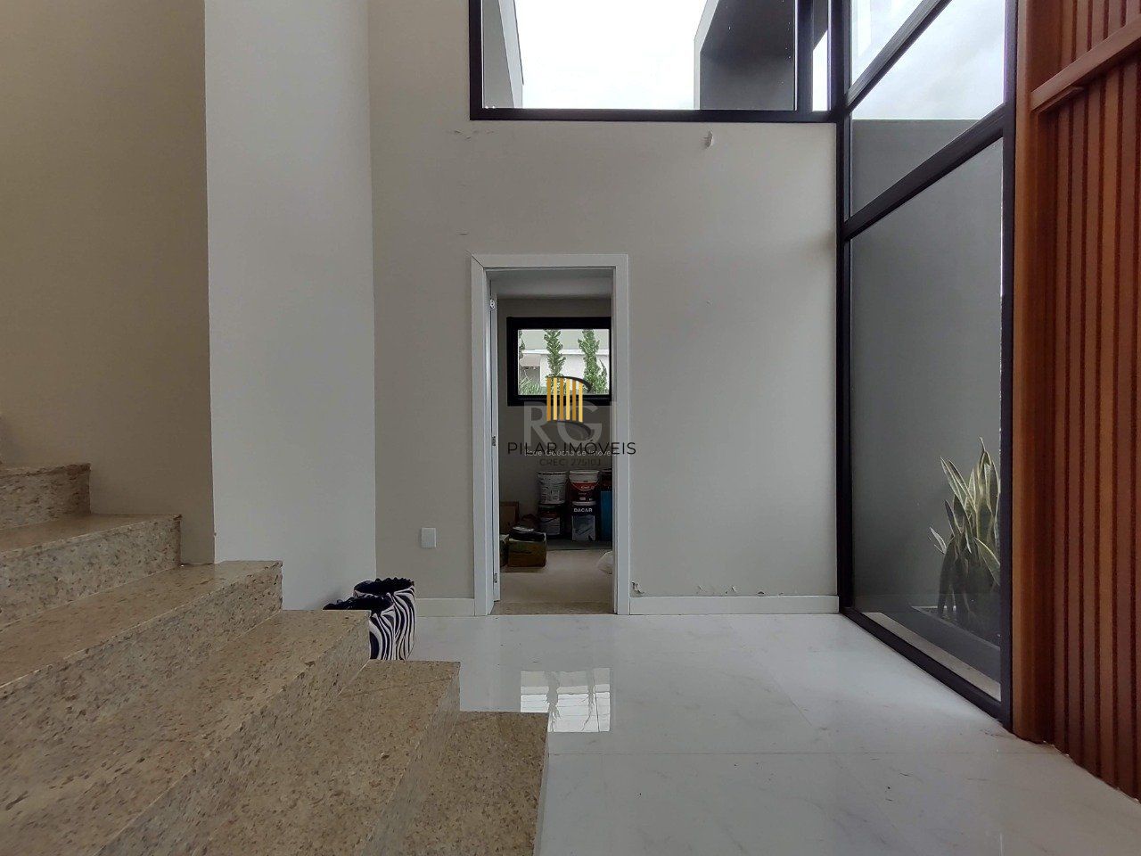 Casa de Condomínio 3 dormitórios no bairro Alphaville