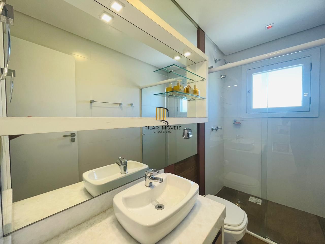 Casa de Condomínio 5 dormitórios no bairro Maristela