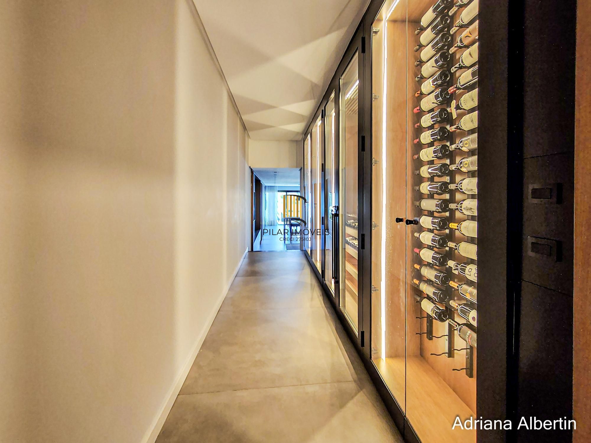 Casa com 4 suítes e escritório - Alphaville Porto Alegre