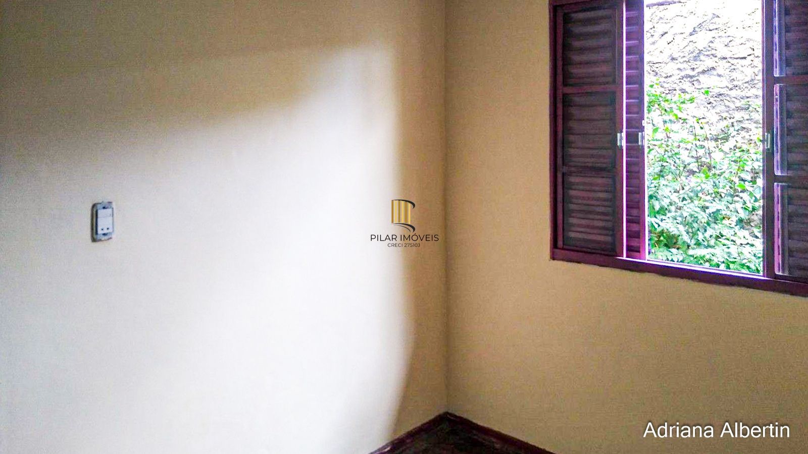 Casa com 2 dormitórios Bairro Colina