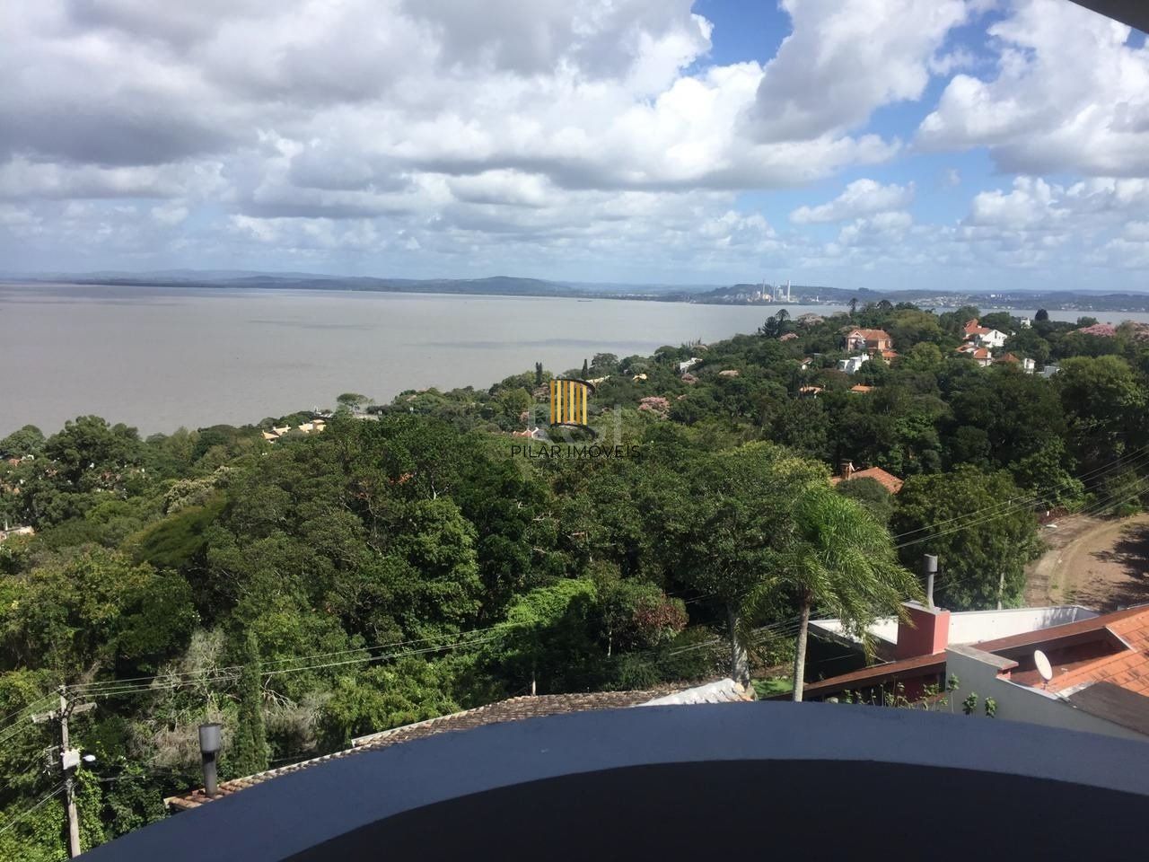 Casa para Venda - 280m², 3 dormitórios, sendo 1 suites, 2 vagas - Sétimo Céu