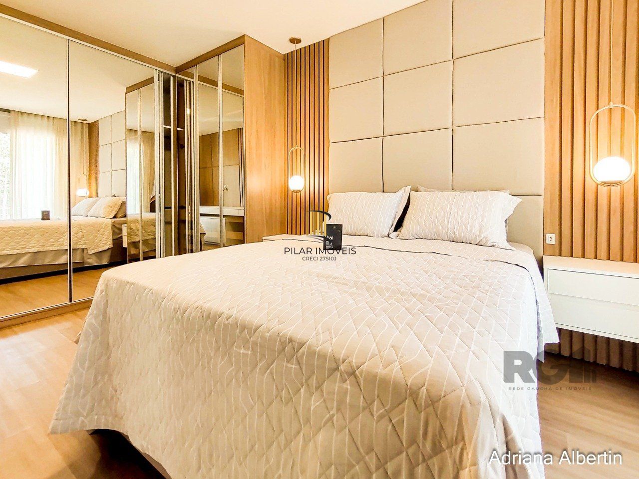 Casa Condominio para Venda - 266.44m², 4 dormitórios, sendo 4 suites, 2 vagas - Alphaville