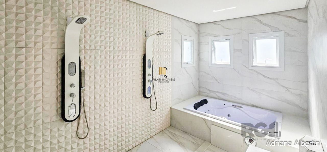 Casa Condominio para Venda - 297.5m², 4 dormitórios, sendo 4 suites, 4 vagas - Alphaville