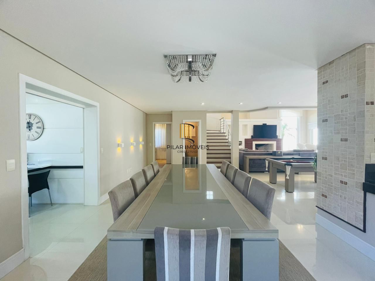 Casa de Condomínio 5 dormitórios no bairro Maristela