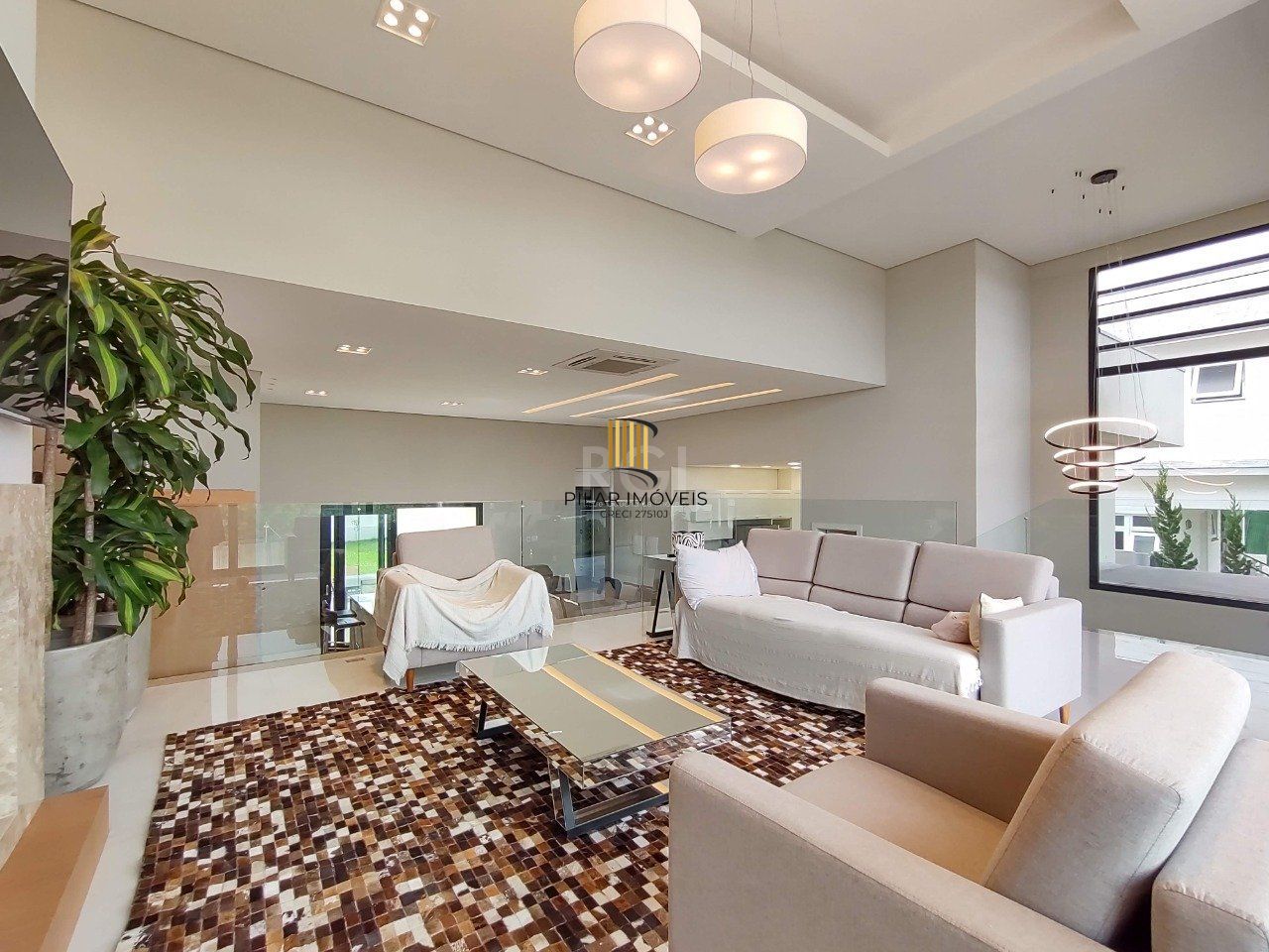 Casa de Condomínio 3 dormitórios no bairro Alphaville