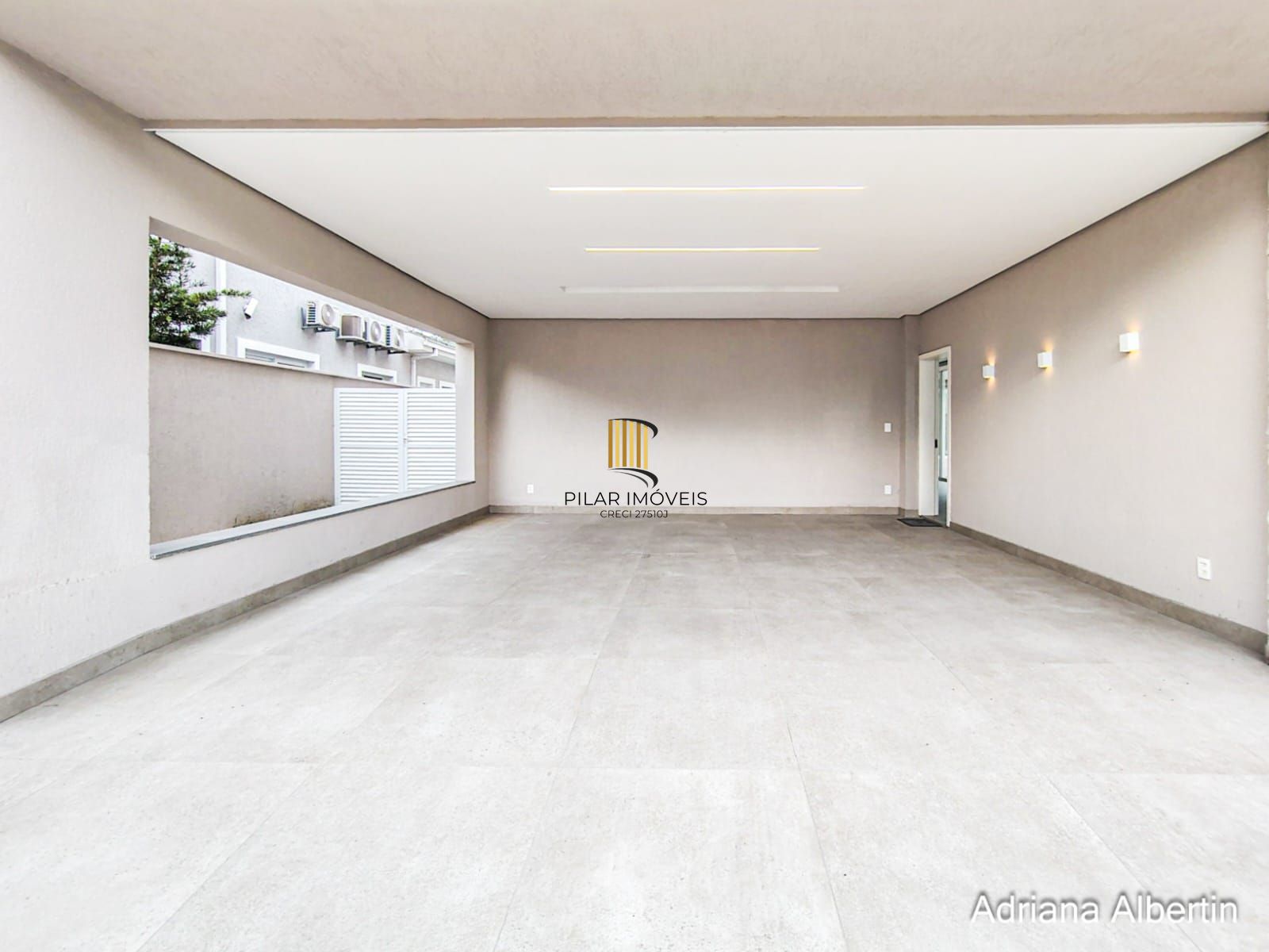 Casa com 400m² e 4 suítes