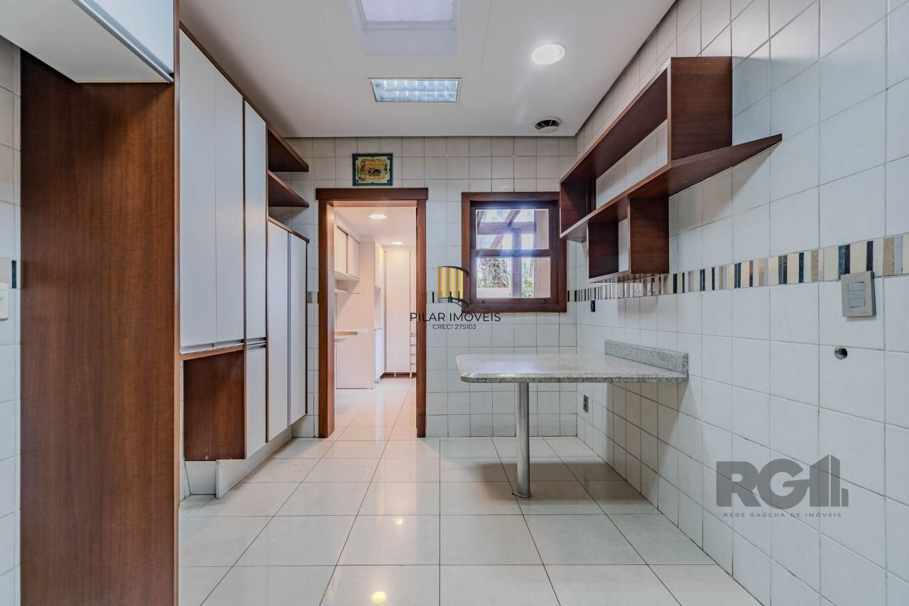 Casa de Condomínio 3 dormitórios no bairro Tristeza