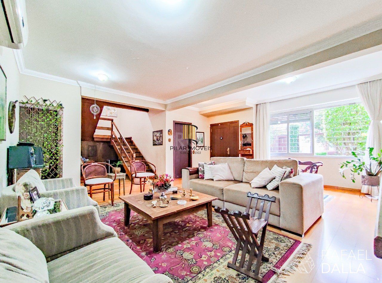 Casa 3 dormitórios no bairro Santana
