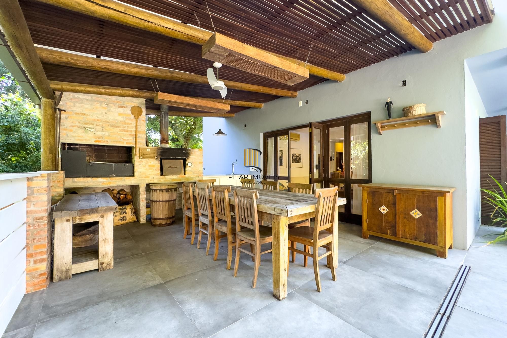 Casa no Parque Knorr com 3 dormitórios e piscina aquecida