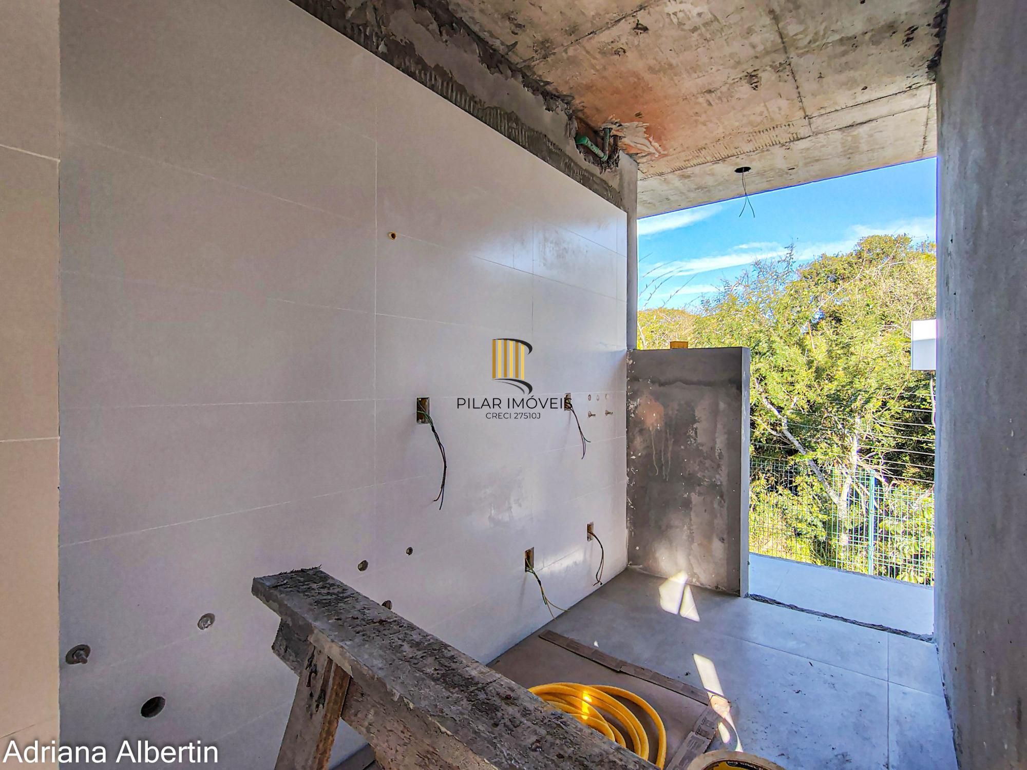 Casa térrea em condomínio na Estrada das Três Meninas – Alphaville